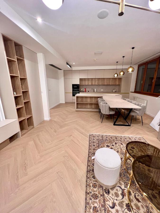 Apartmán Stylish 3 Bedroom In The Hearth Of Center With History